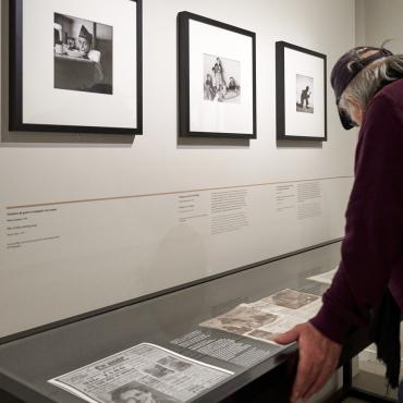 Vue de l'exposition Femmes photographes de guerre