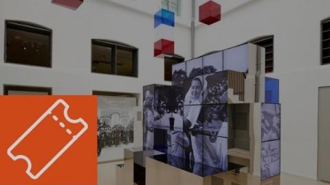 A gauche : vue des espaces du musée ; à droite : photo issue de l'exposition temporaire