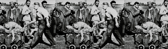 Guerre 1939-1945. Invasion de la France. Civils en exode croisant des soldats français prisonniers. Mai-juin 1940. 