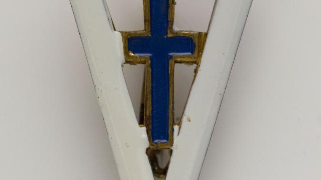 Broche Croix De Lorraine Avec Chardon - Occasion, Bijou Symbolique Et Vintage