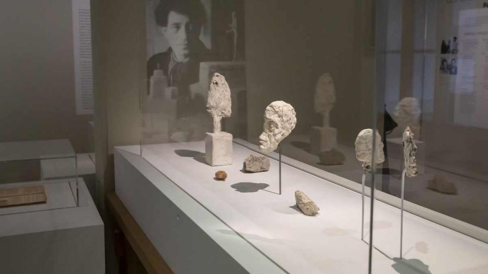 Vue de l'expoqition "Rol-Tanguy par Giacometti"